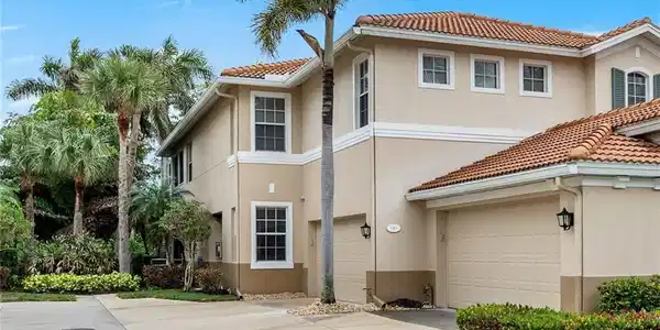 11065 Harbour Yacht CT