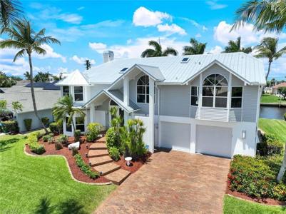 1221 SW 54th ST
