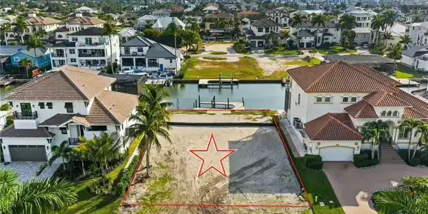 Image 2: Drone footage of the property and the surrounding area.