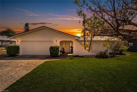 4937 Royal Palm DR
