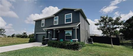 713 NW 37th PL