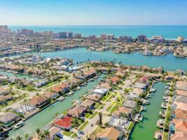 1136 Breakwater