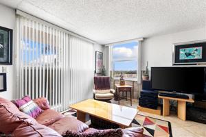 5800 Bonita Beach