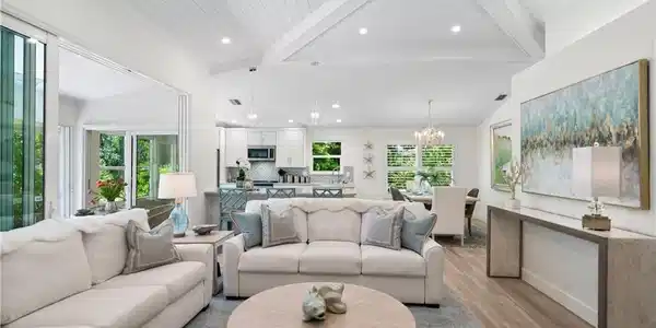 347 Emerald Bay CIR