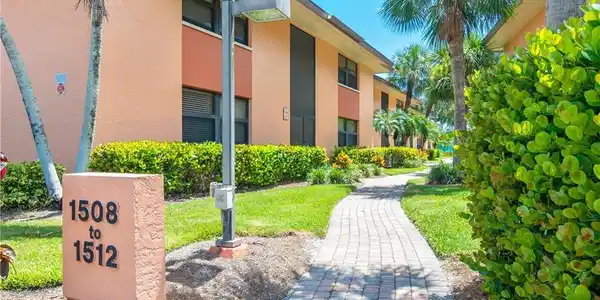 1508 # 12 Mainsail DR