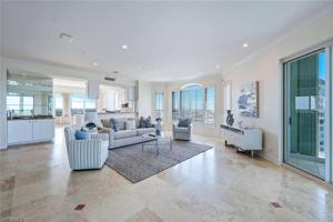 4811 Island Pond