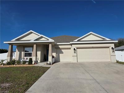 4102 SW 14th PL