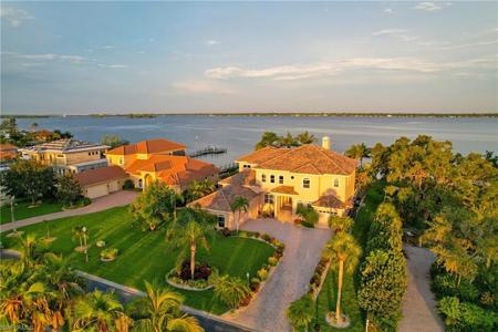 6360 River Club CT
