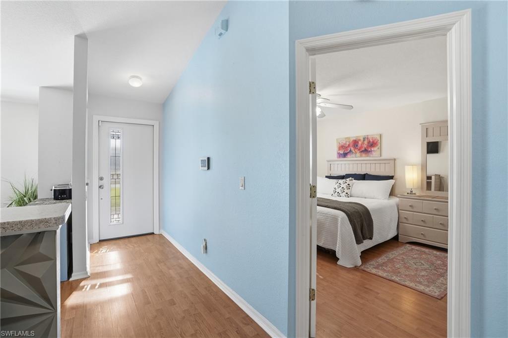 Image 3: Entry way