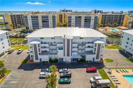 4531 Bay Beach LN