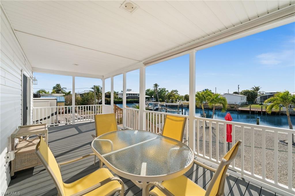 Image 2: Spacious Lanai to Enjoy Sunsets