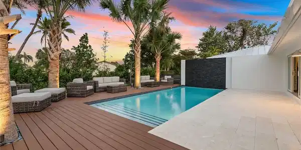 250 W Flamingo CIR