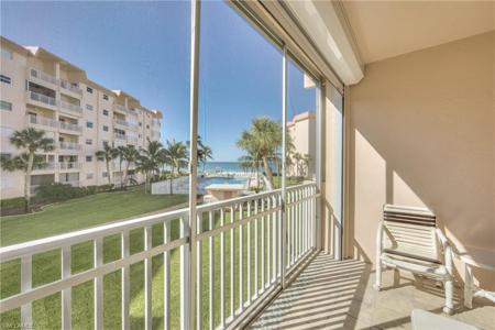 7400 Estero