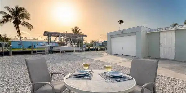 Image 4: View of patio