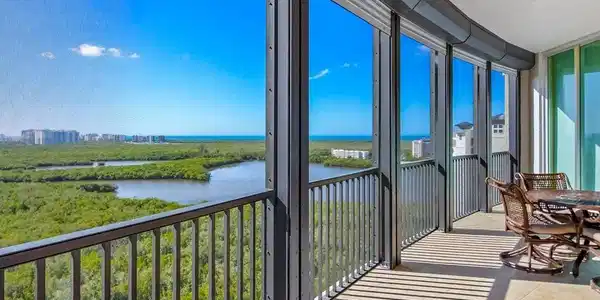 425 Cove Tower DR