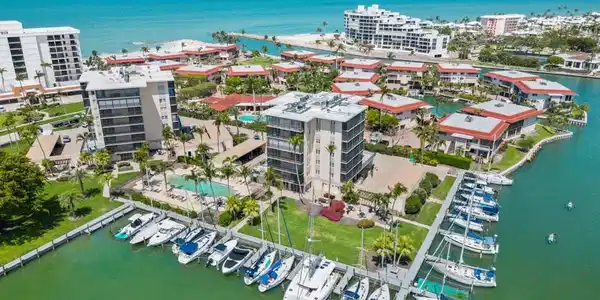 2170 Gulf Shore N