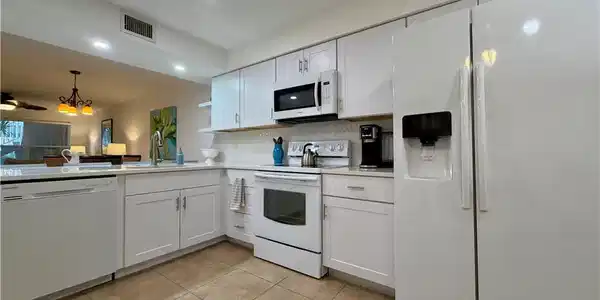 28940 Bermuda Pointe CIR