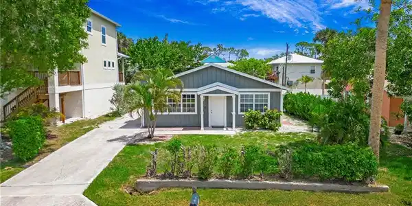 767 Glendale AVE