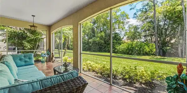 11053 Harbour Yacht CT