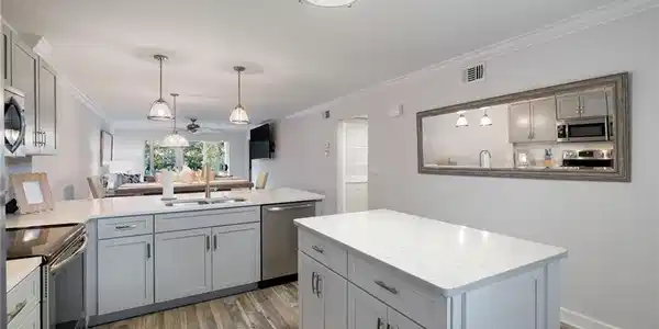 3021 Sandpiper Bay CIR
