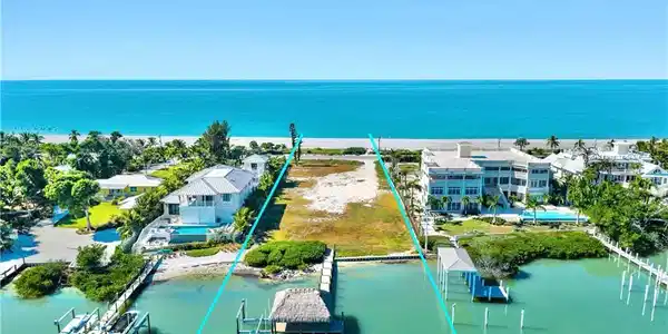 15819 Captiva DR