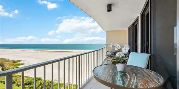 320 Seaview CT