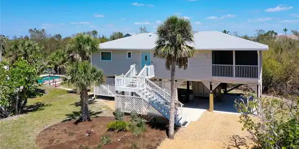 490 Marian RD