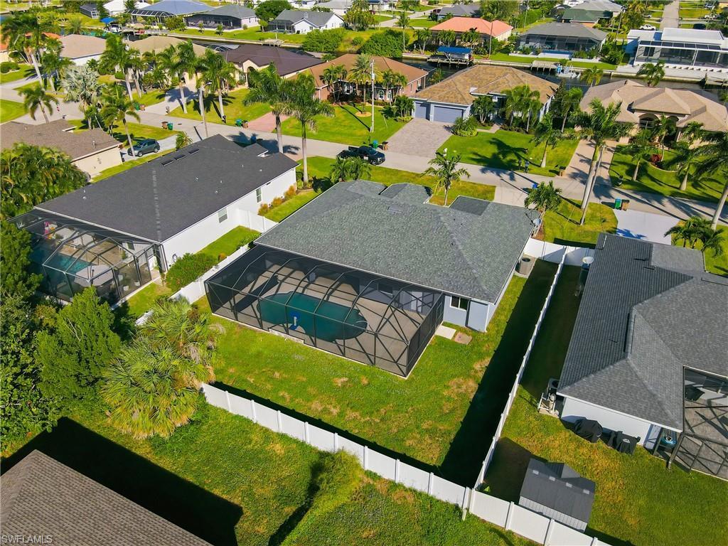 Image 3: FULLY FENCED/HEATED POOL