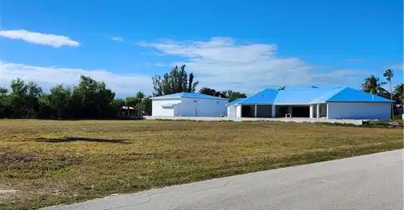 Image 3: View from the front of the property