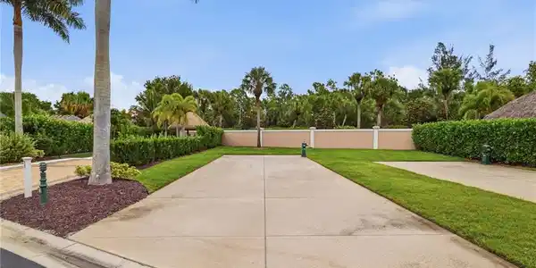 13563 Snook CIR
