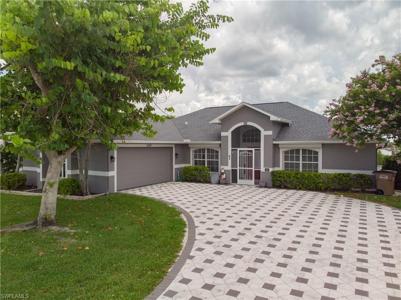 209 SE 20th CT