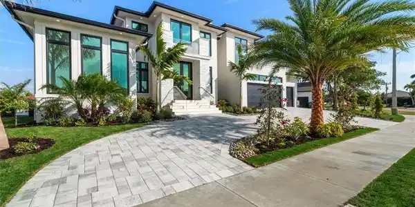 109 S Seas CT