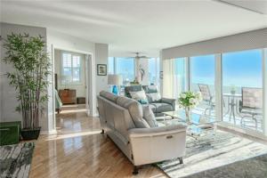 6101 Pelican Bay