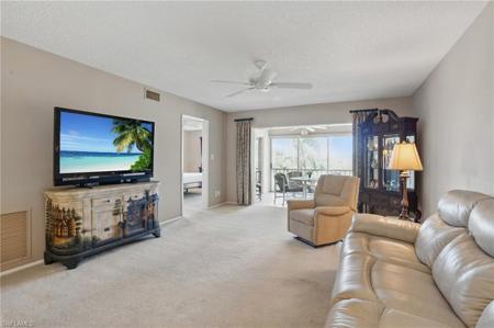 5467 Rattlesnake Hamm RD