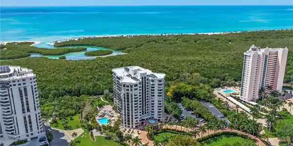 6075 Pelican Bay BLVD