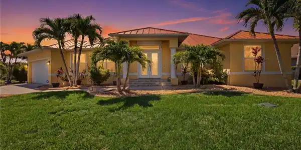 1233 Sea Breeze CT