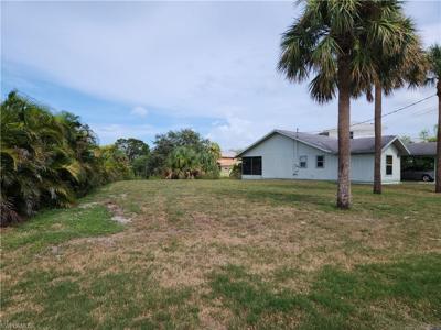 873 8th CT E