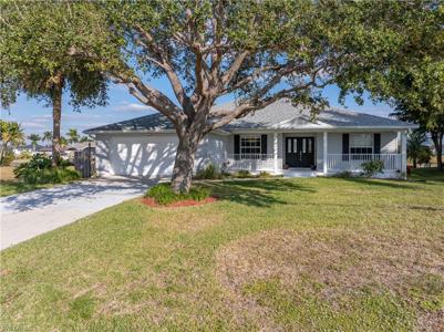 119 SW 39th PL