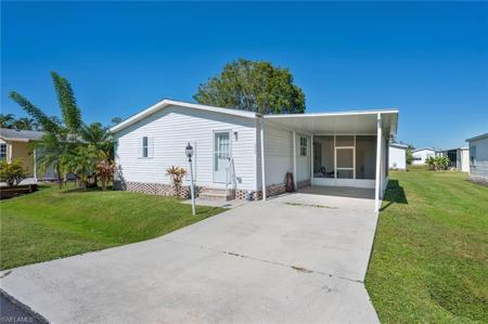 276 Grosbeak LN
