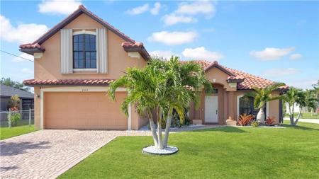 205 SW 42nd ST