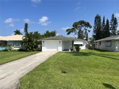 789 99th AVE N