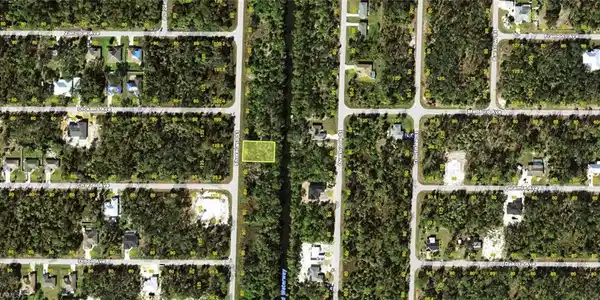 Image 2: Map / location featuring property parcel outlined