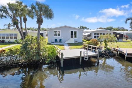 33 Aquamarine AVE