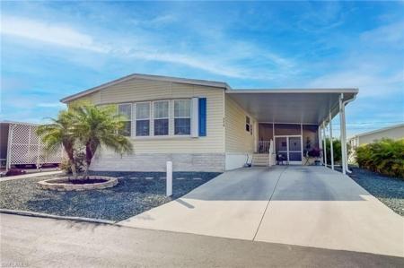 376 Santa Fe TRL