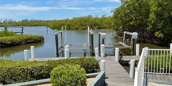 4729 Tahiti DR