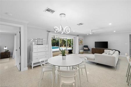 380 Wedge DR