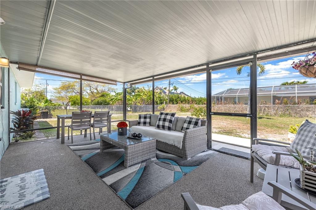 Image 4: Screened-In Lanai