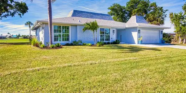951 Sand Castle RD