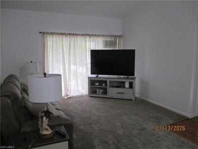 403 SE 43rd TER