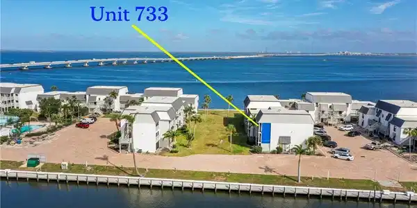 760 Sextant DR